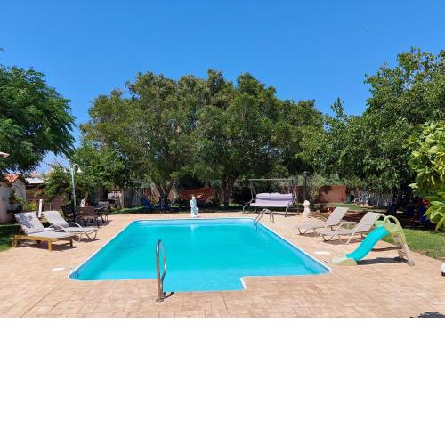 Captivating 2-Bed Villa in Protaras