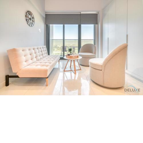 Captivating Studio At Blue Wave Tower Dubailand by Deluxe Holiday Homes