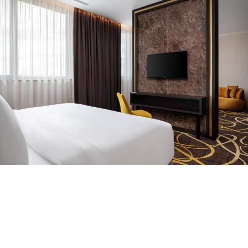 Card Hotel