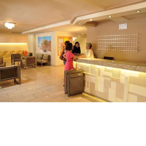 Carina Hotel