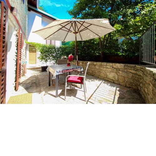 Carla Guest House