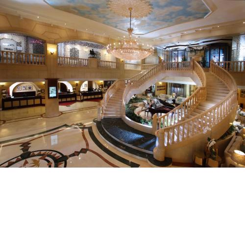 Carlton Palace Hotel