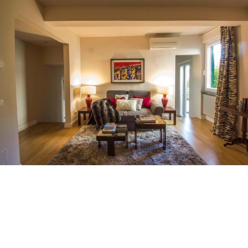 Carmine Apartment
