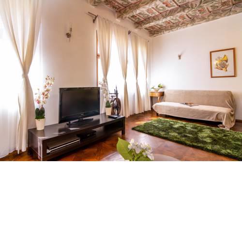 Carolline Apartments with SPA access