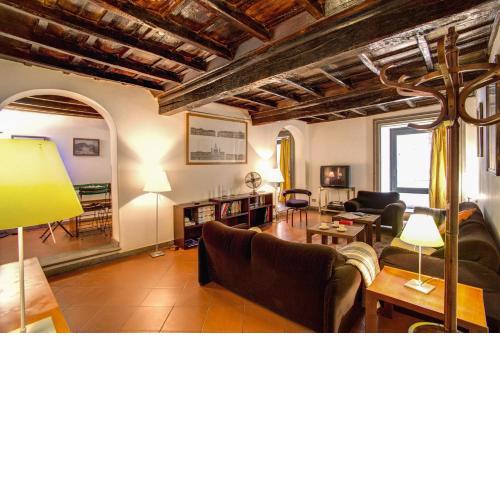 Cartari Apartment