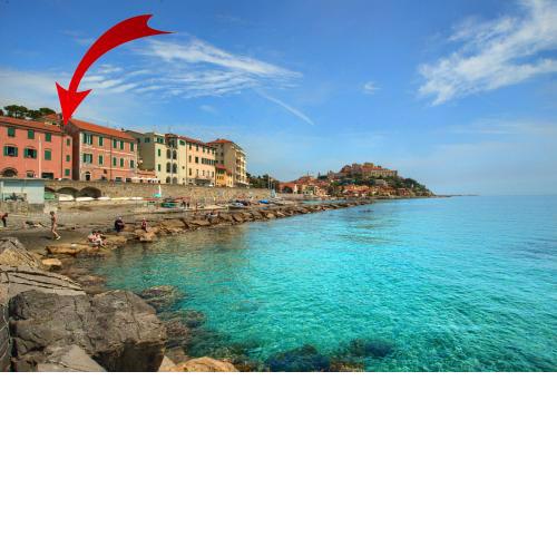 Casa a 2 passi dal mare con patio privato