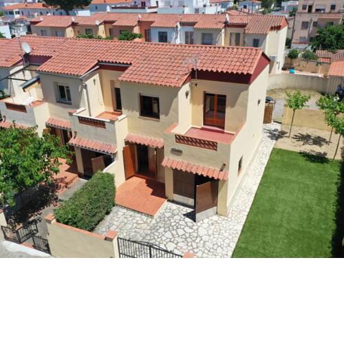 Casa a l'escala, 15min de la platja