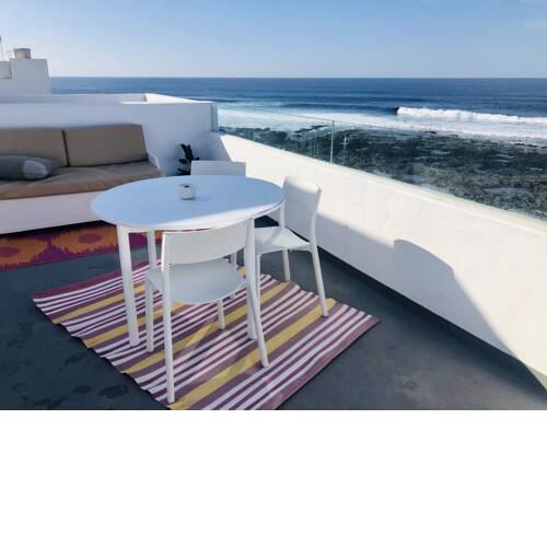 CASA ANCLADA en LA SANTA- 4 Apartamentos frente al mar- 1ª linea solarium barbacoa