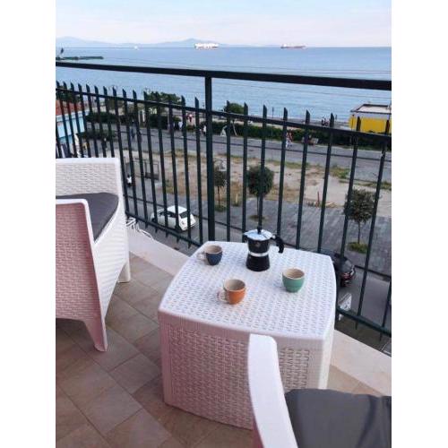 Casa bella con terrazzo sul mare