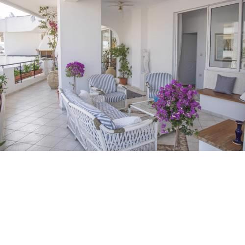 Casa Bianca - Good Living