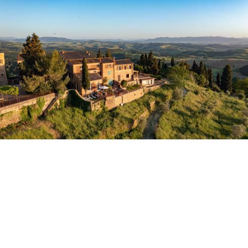 Casa Castelfalfi 3 Bedrooms Family House with private garden and jacuzi