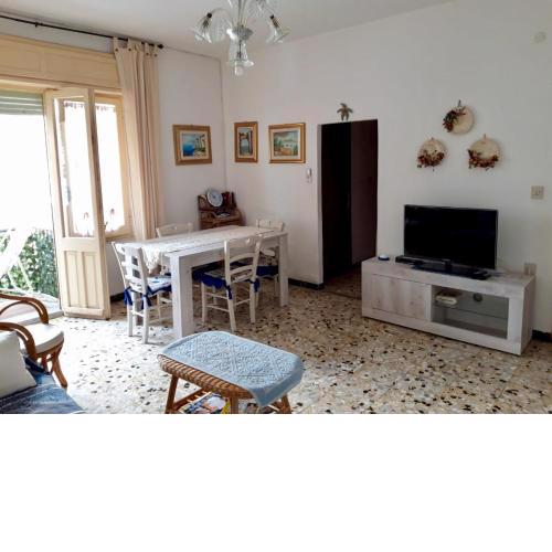 Casa Chiara , a stone's throw from the sea