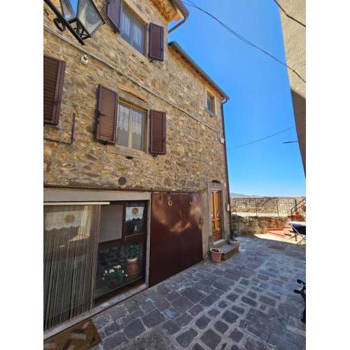 casa con 2 camere in borgo medievale