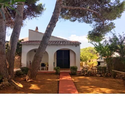 Casa con piscina en Addaia