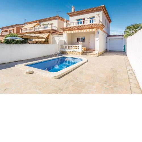 Casa con piscina en Miami Platja
