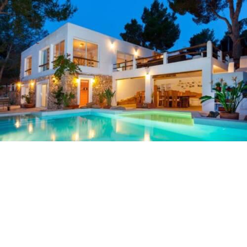 Casa Con Piscina Privada Muy Conforable Económica!