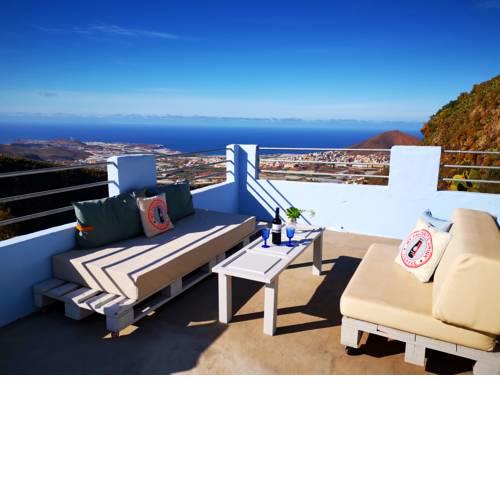 Casa Cueva Azul