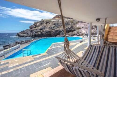 Casa de la piscina