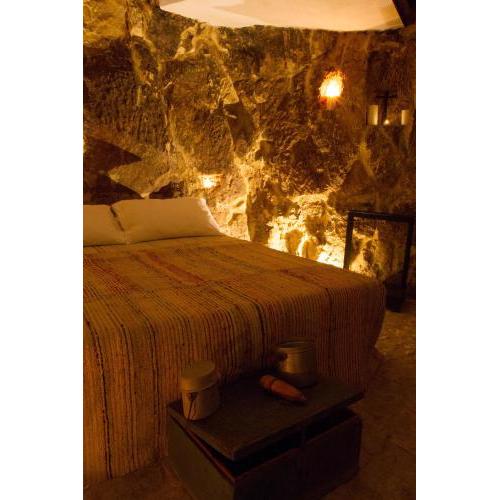 Casa degli Avi Donna Nina,esperienza abitativa in grotta