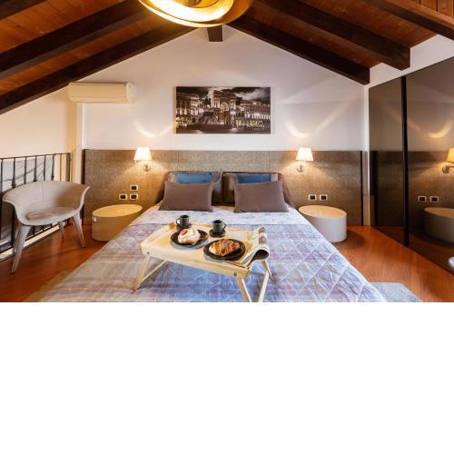 Casa del Borgo - Esclusiva Suite centro Monza con vista Duomo