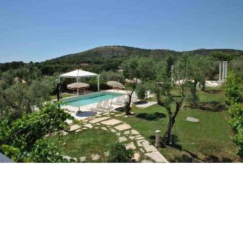 CASA DEL CAVALIERE con terrazza nel verde della collina di Sperlonga