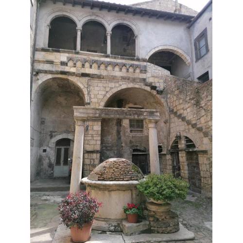 Casa del Palazzo del Marchese