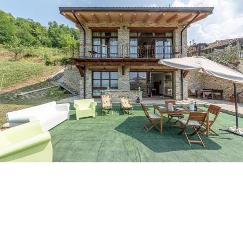 Casa delle Pigne, Langhe hills