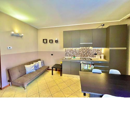 CASA DI MIRCO - AMPIO E MODERNO BILOCALE