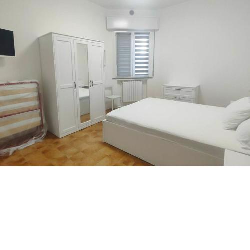 Casa Duranti per tre piano terra vicino al mare