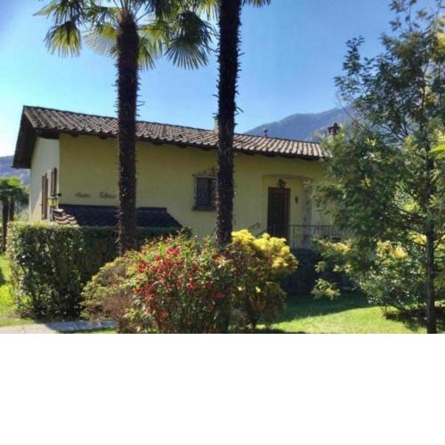 "CASA ELENA -Tegna" die Ruheoase in grossem mediterranem Garten