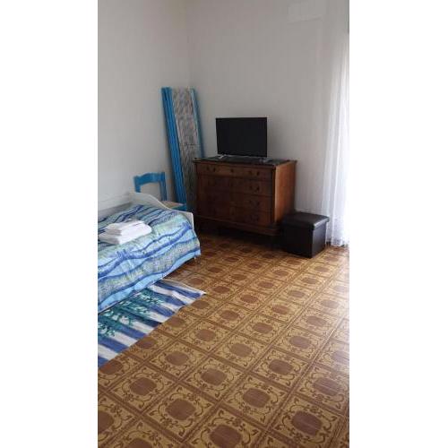 casa estiva 9 posti letto Ladispoli