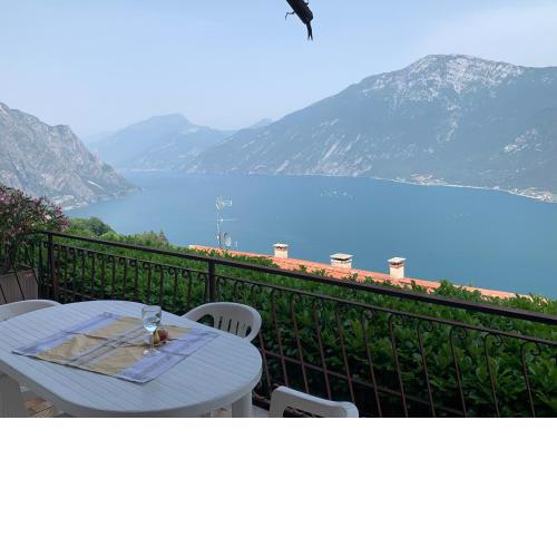 Casa Eulberg Marcania Balcone vista lago