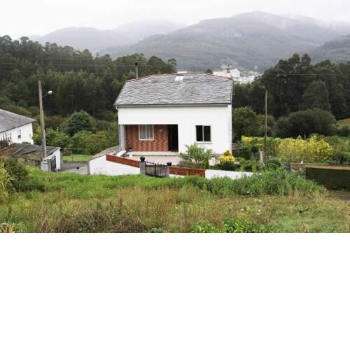 Casa familiar con finca privada (Orolterra)