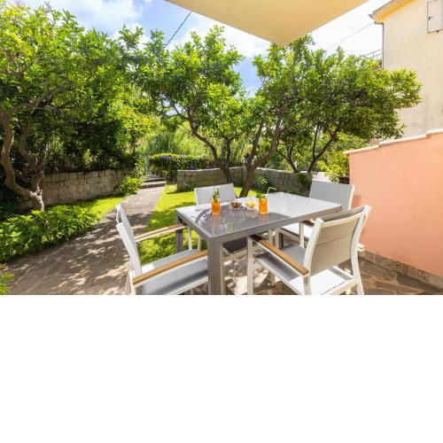 Casa Flavia