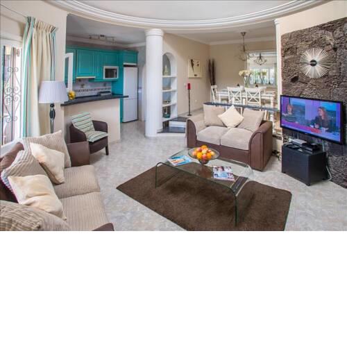 Casa Grecia - 3 bedroom family villa - Well furnished interior- Great pool area