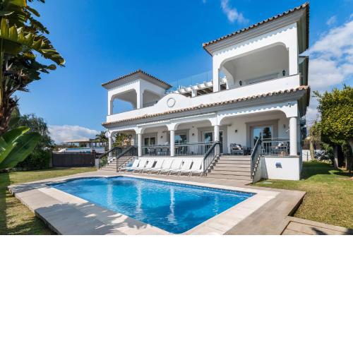 Casa Helena, Luxury Beach Side 5 Bedroom Villa