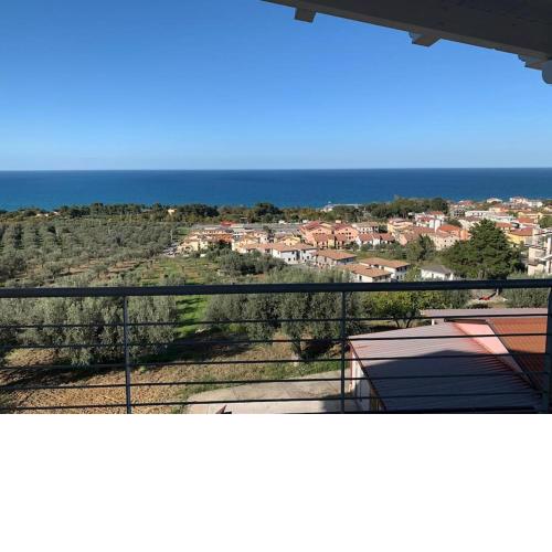 Casa incantevole vista mare con posto auto.