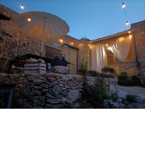 Casa Indipendente Le Manie Finale Ligure