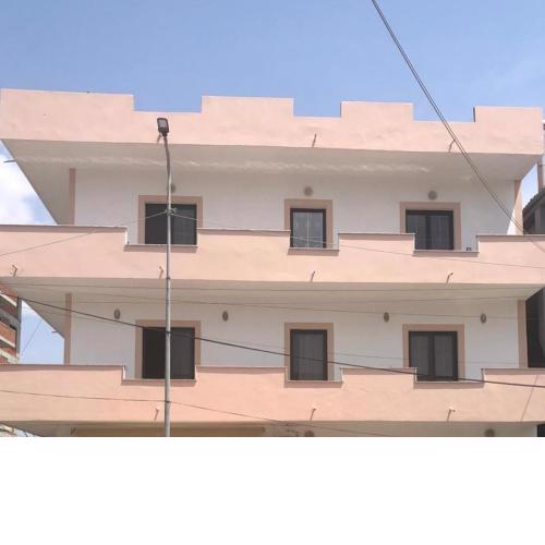 CASA INTERA la paghi come una camera THE HOME with the price of a room