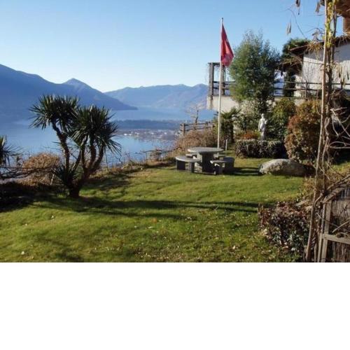 Casa Laura, Brione sopra Minusio