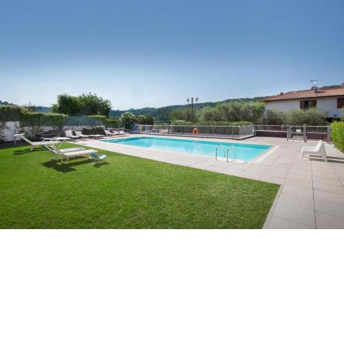 Casa Lorella-Con piscina e vista lago