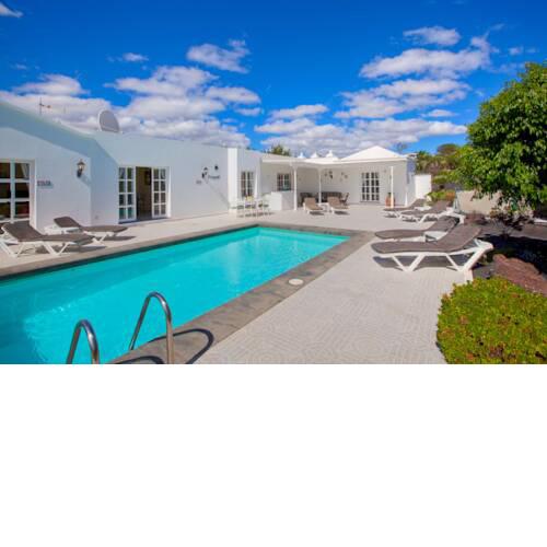 Casa Los Mojones Tres - 4 Bedroom family villa - Great pool area - Perfect for families