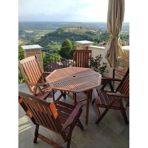 Casa Mantel Holiday Home Panoramic view in Langhe