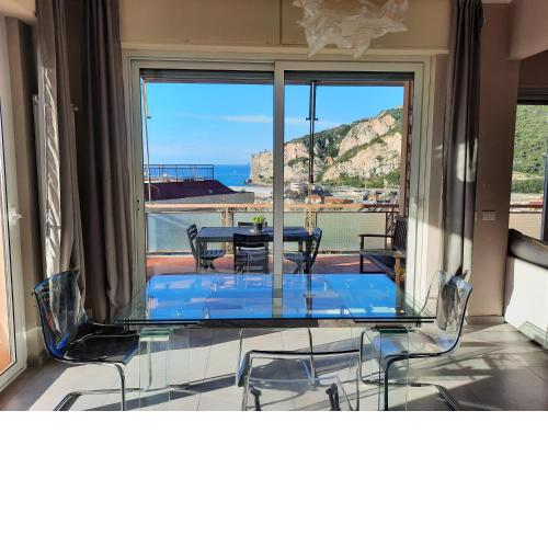 CASA MATILDE - Appartamento Vista Mare - con posto auto