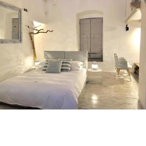 Casa Melenia Hydra