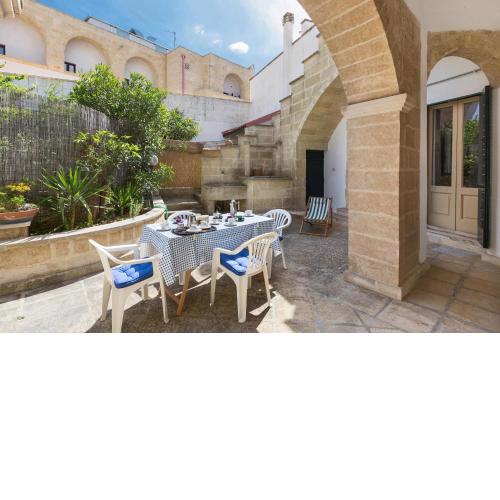 Casa Messapica by BarbarHouse