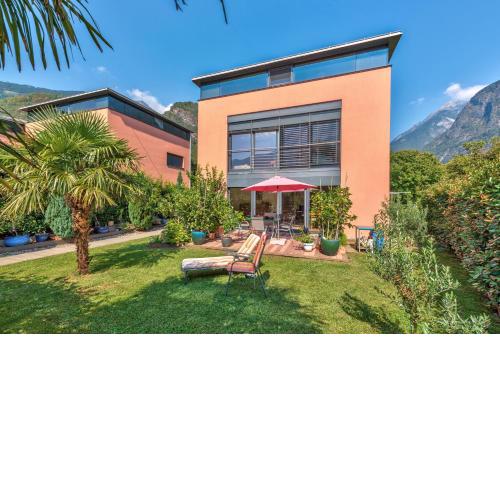 Casa Oliver, tra la Calanca e i castelli di Bellinzona