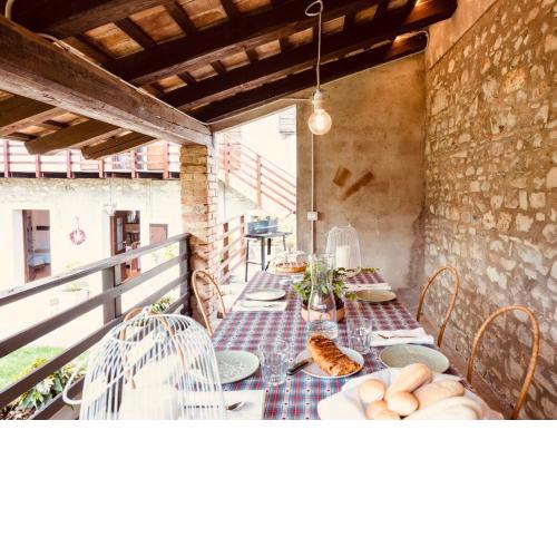 Casa Ortensia: rustico ristrutturato in pietra