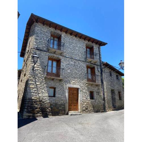 CASA PEDRO BERGUA