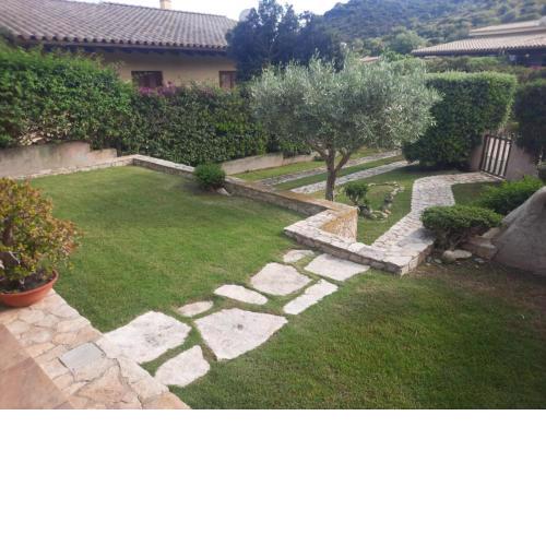 Casa Pepe Confortevole villetta con giardino a 2 min dal mare